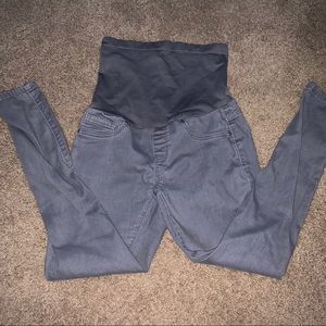 Bella vida maternity pants new without tags